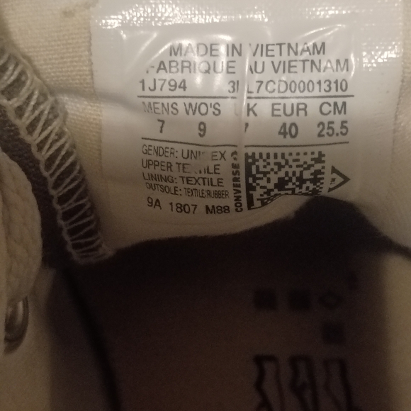 Converse Gray Low-Top Chuck Taylor Sneakers 9 Men 7 Women - Picture 9 of 9